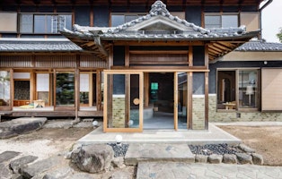 T House Renovation Shifts TA-NO-JI Rooms into a Center of Family Life