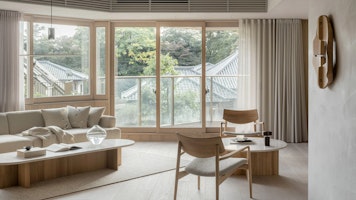 Hiroo Residence, “Crafted Space” Apartment Designed by Keiji Ashizawa