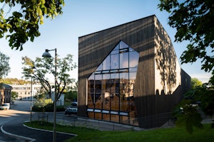 Høyt Under Taket Climbing Centre: "Wooden Cave" by Snøhetta