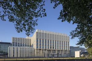 Innovative Healthcare Architecture: Radboudumc’s New Main Building